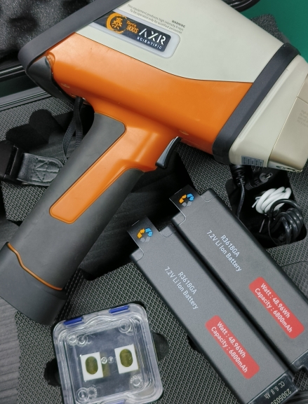 handheld gold tester